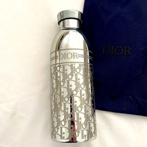 Dior aqua bottle for sale! Never used Comes as in the pictures, no straps andbox
